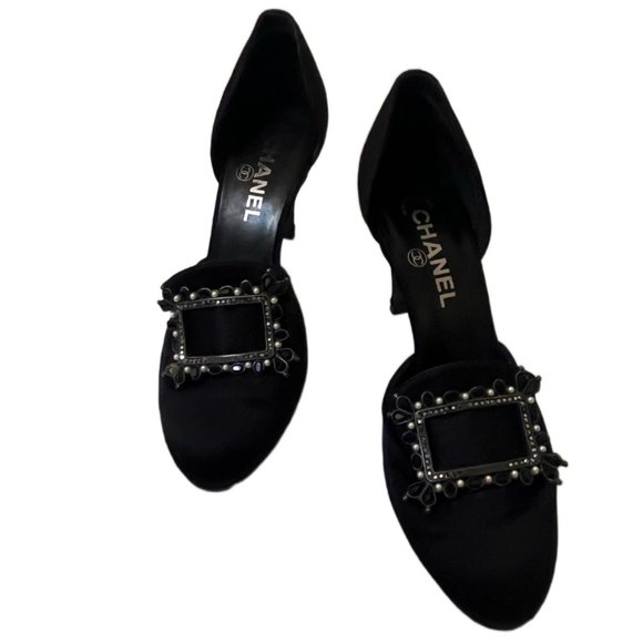 Chanel Black Satin 3.5" heels Gemstone buckle Size 36.5  (US size 6) - Picture 5 of 14